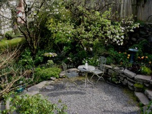 Flickr_-_brewbooks_-_Backyard_Terrace_-_Our_Garden-300x225